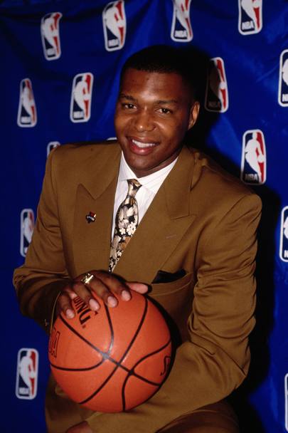 1990: Derrick Coleman è la prima chiamata assoluta. Va a New Jersey (NBA)